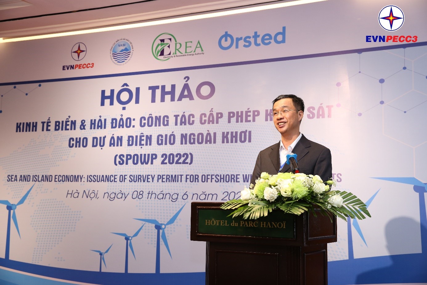 Ông Trần Quốc Điền, Phó Tổng Giám đốc EVNPECC3 phát biểu khai mạc hội thảo