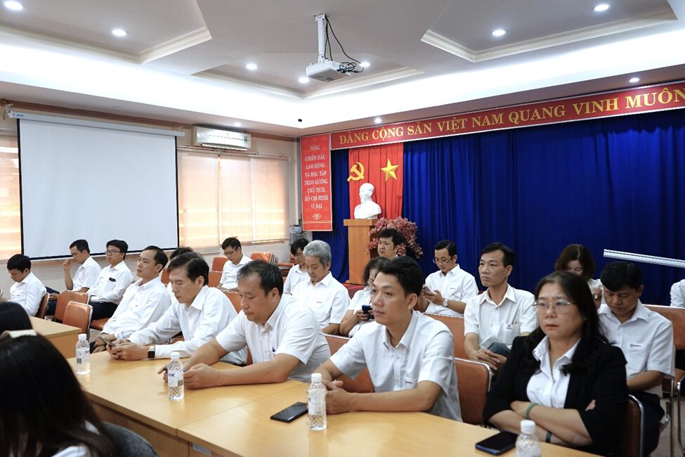 PECC3 tổ chức Hội nghị Tổng kết hoạt động SXKD 2023 và triển khai Kế hoạch SXKD 2024 1 image 10