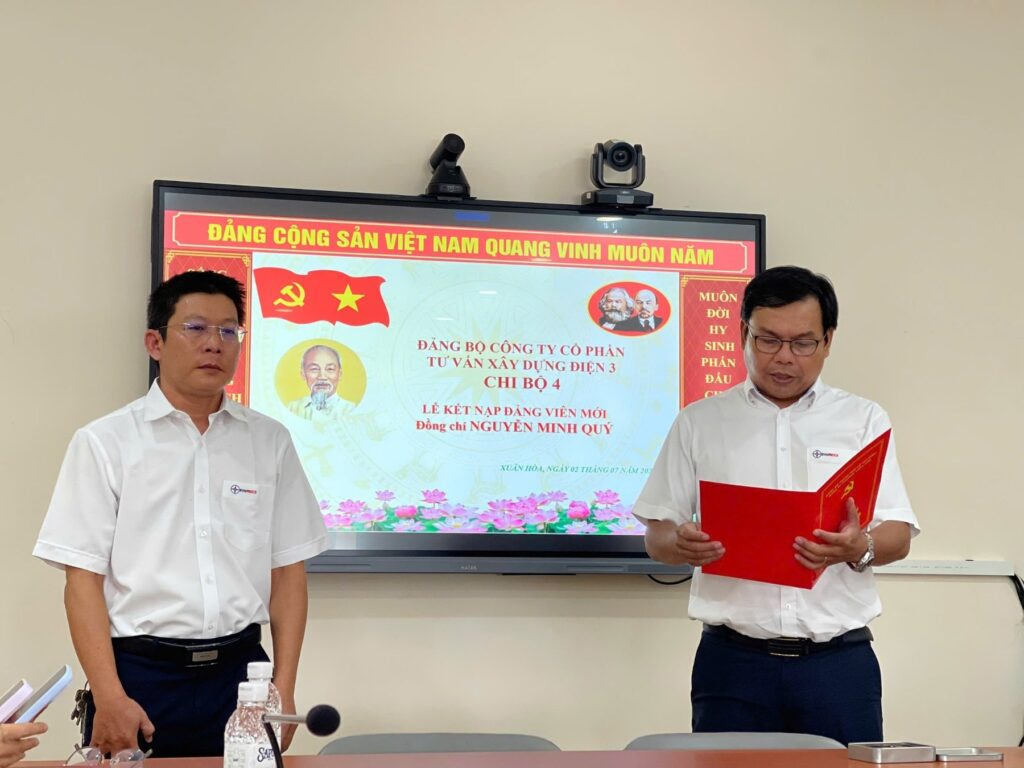 CHI BỘ 4 LONG TRỌNG TỔ CHỨC LỄ KẾT NẠP ĐẢNG VIÊN MỚI 1 PECC3 Chi bo 4 Ket nap Dang vien 02072026 001